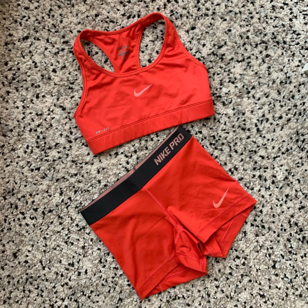 XS Nike Pro Set Orange